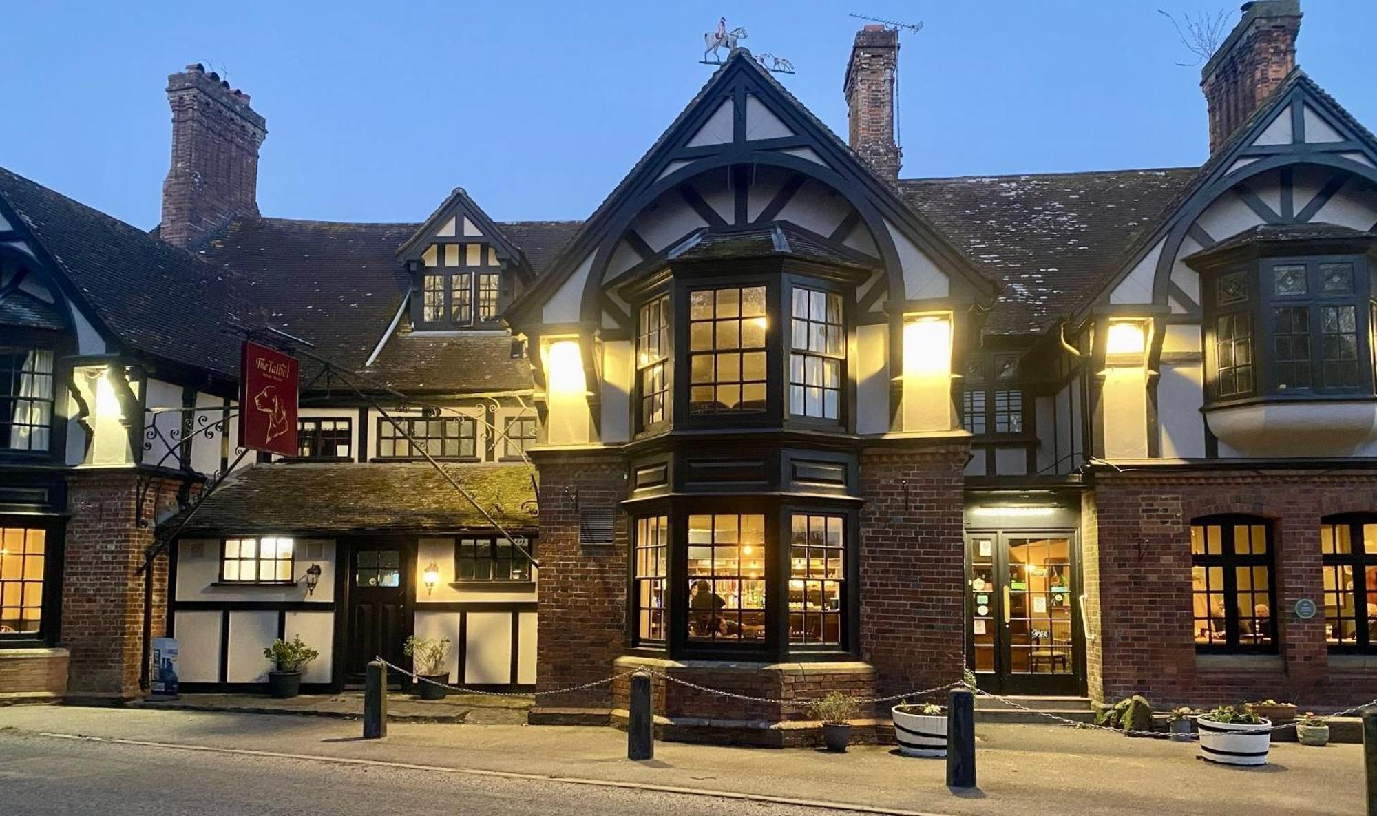 The Talbot And Apartment Iwerne Minster Luaran gambar